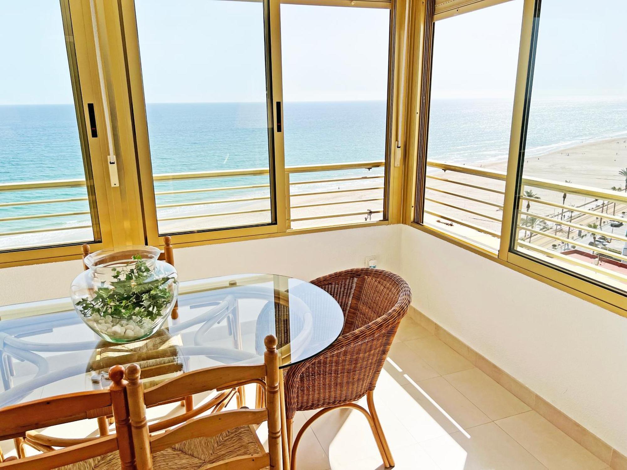 Oasis Frente Al Mar. Parking Gratis Apartment เอลกัมเปโญ ภายนอก รูปภาพ